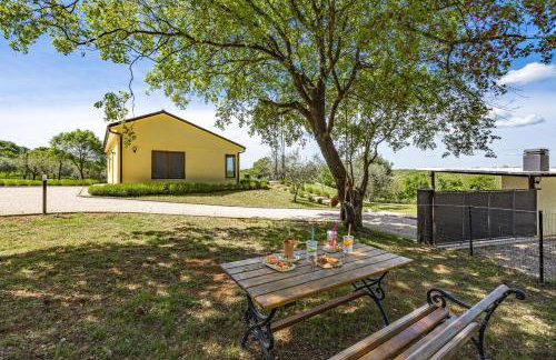 Villa Rok with Private Pool & Sunset Views near Pula - Foto 16