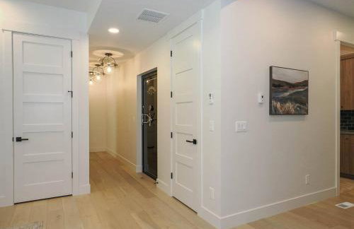 Luxury 4BR Mountain Retreat Near Sundance Resort - Foto 67