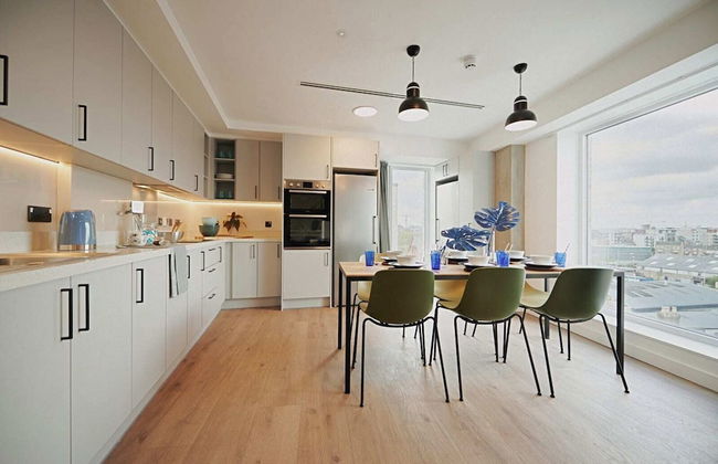 Student Only The Loom - Photo 9