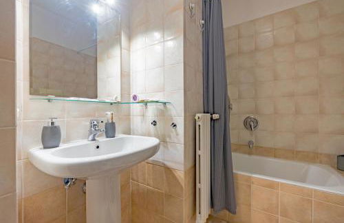 Arcimboldi Terrace Suite - Parking Private Included, Free WiFi & AC - Foto 9