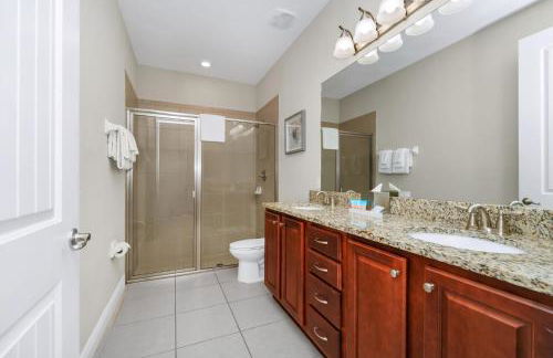 Spectacular Home Near Disney With Private Pool, Movie Theater And Pool Table With Waterpark & Resort Access - 332Sf - Foto 68