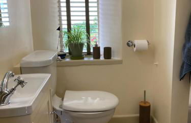 Courtyard Apartment - Photo 23