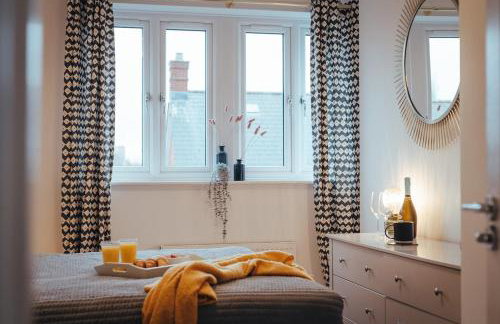 5 Bed Family Home- Free Parking - Foto 23