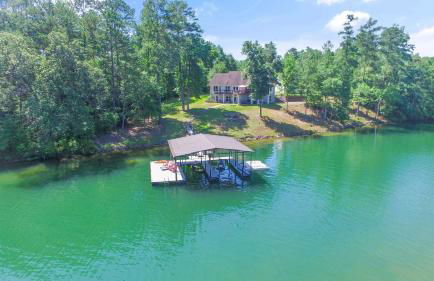 L & L Lodge - Six Bedrooms! Pet-Friendly! - Foto 1