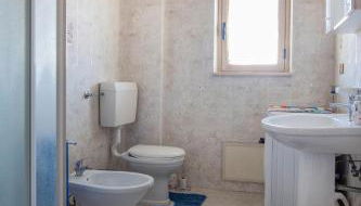 Zion Mare - Photo 2, towels, Shower