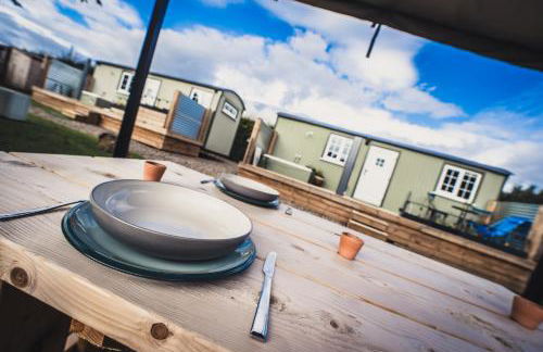 The Swift, Shepherds Hut at Bee Happy Breaks Scotland - Photo 21