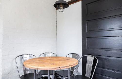 Industrial Loft Offers Historic Feel with Modern Amenities 3BR & 2BA #DCottage - Foto 31