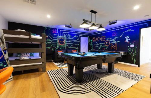 6BDRM Amazing Game RoomHeated Pool3KING4QUEEN - Photo 37