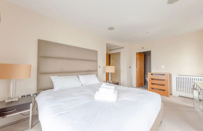 Gorgeous 3 Bedroom Flat in Vauxhall With City Views - Foto 10