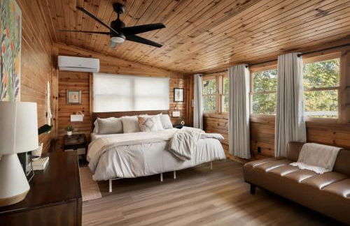 Riverfront w Deck Grill Fire pit & Climbing Wall - Photo 20