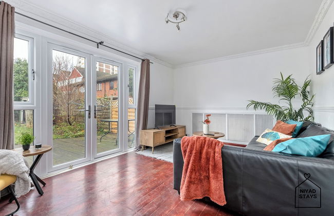 Hale Lodge, Beautiful 3 BR Home With Free Parking - Foto 11