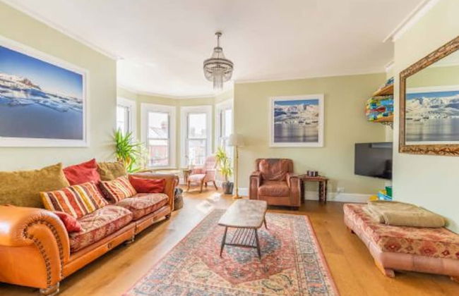 Host Stay Cabbell Towers - Foto 17