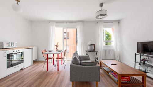 L'Armagnac T2 proche gare avec parking gratuit - Foto 1