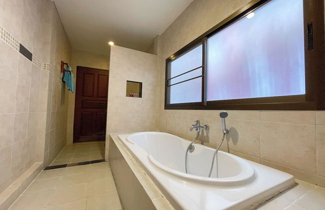 Villa Raya Private Pool Villas Resort - Photo 52