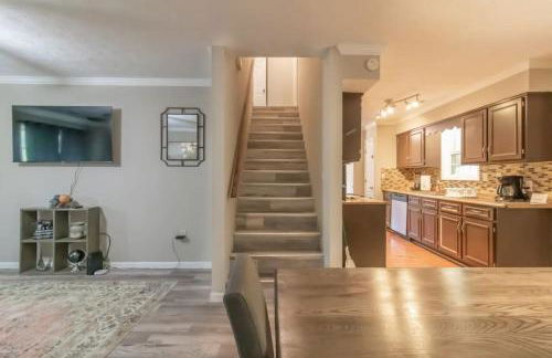 Minutes to Benning Two-Story Oasis Benning Bliss - Foto 5