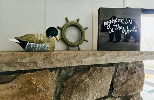 Lakeside Oasis with Kayaks, Hot Tub, & Fire Pit - Foto 72