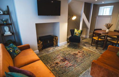 Cathys Cottage, Sun Trap Patio, Modern 3 Bed, Central, Parking - Photo 15