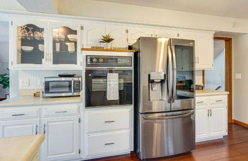 Lakefront Home with Dock and Decks in Gravois Mills! - Foto 9