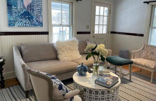 Stylish Victorian Beach House on pond - Foto 21