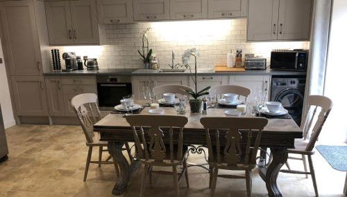 Camerton Inn Cottage - Photo 1