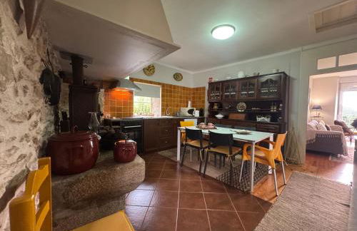 Casa da Avó Quina - Seixas - Foto 17