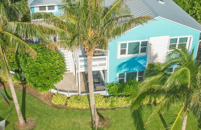 8BD Ft Pierce Beach Getaway - Great for Family Group - Photo 1