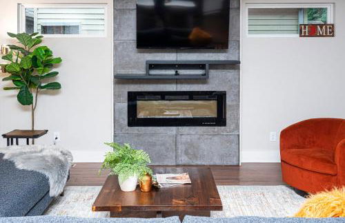 Indy Getaway - 5BR - Sleeps 16 - Arcade games - Perfect for families and groups - Foto 79