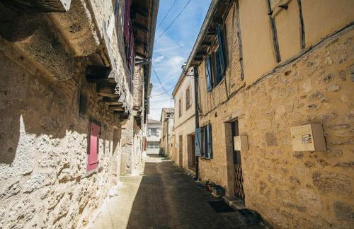 "Charmante maison de ville" au coeur de la cité médiévale - Foto 22