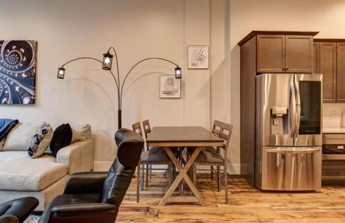 Large 3 bedroom 3 and a half Bath Downtown Condo - Foto 12