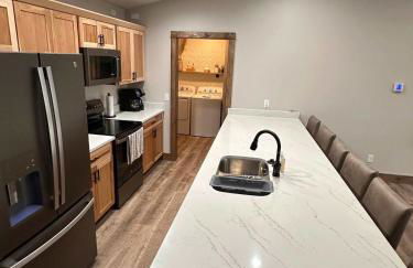 Sunset Serenity 5 Bedroom, Private Lake, Hot Tub - Foto 23