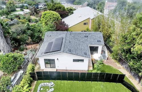 The Quaint Cardiff Hideaway with Pak N Play - Foto 22