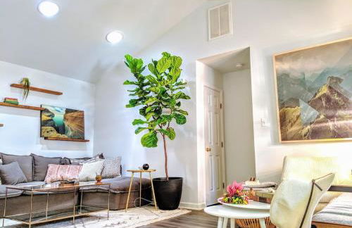 RARE Downtown Matthews walk 2 shops restauraunts hike CLT 2 Bedroom not 3br - Foto 8