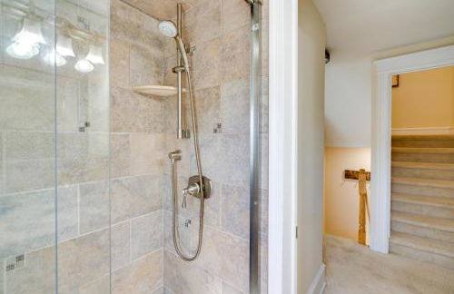 Steps to Boardwalk Group Getaway in Ventnor City - Foto 28