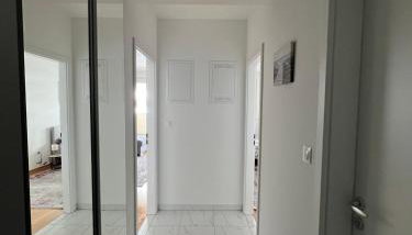 Lux Hill Skyline - Free Private PARKING - Foto 3, wardrobe