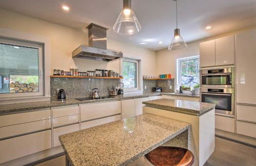 The Glabin Garrison Gem with Hot Tub and Fire Pit - Foto 9