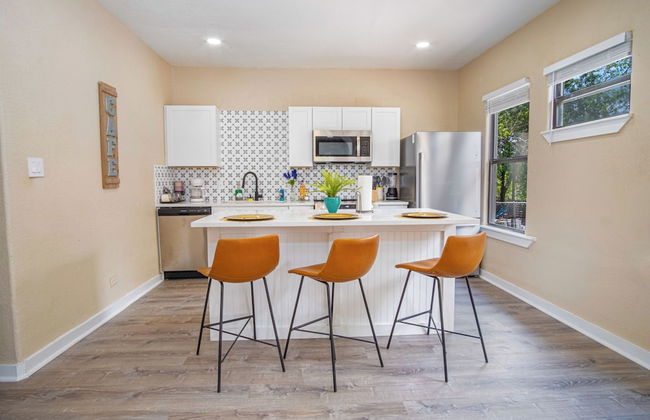 Modern Living 3br/2ba Close to Amazing Downtown - Photo 8