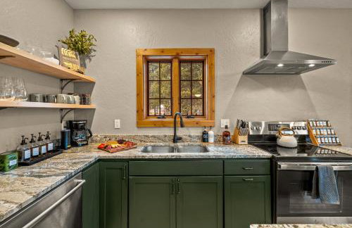 Royal Elk Lodge Hot Tub Sauna Theatre Speakeasy - Foto 76