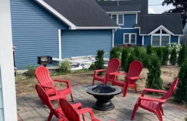 Sister Lake Cottages - Unit 1 - Photo 18