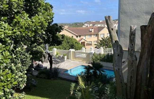 Sunshine Modern Retreat - Photo 14