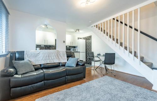 A lovely modern comfortable one bedroom house - Pass the Keys - Foto 2