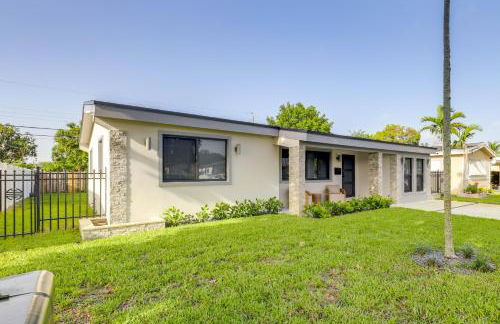 3 Mi to Hard Rock Stadium Retreat with Private Yard - Photo 26