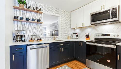 Lux Home-mins to Truist Park wKing pet friendly - Foto 5