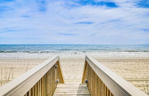 On-The-Beach Escape Oceanfront in Surfside! - Foto 22