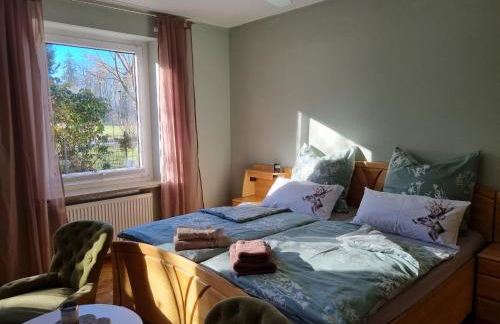 Ferienwohnung mit Garten und Bergblick - Foto 29