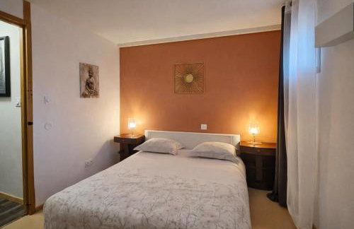 CITE MEDIEVALE- LE REMP'ART - 3 Chambres Tout Confort-au pied de la Cité- Accès direct piétons - parking gratuit - Foto 10