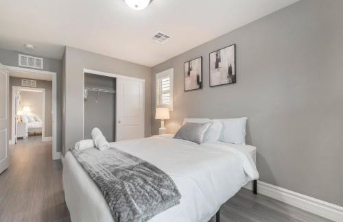 Large Groups! Game Room BBQ, Spacious, Near Strip - Photo 16