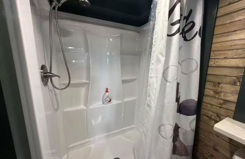 Sunrise, Mountain & Farm View - Heated Tub or Pool - Foto 19