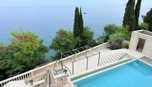 Villa Isabella - Luxury with style right next to the beach, private pool and sea view - Foto 3, sunbed
