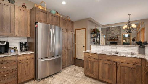 Stunning Mountain Retreat with View and Private Hot Tub - Foto 5