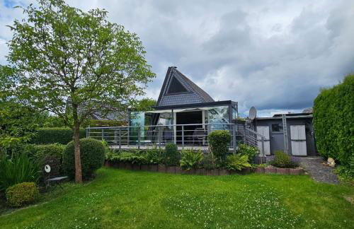 Wohlfühloase in der Eifel mit Weitblick in die Natur, Seenähe, Poolnutzung, Minigolf, Tennis und vieles mehr - Photo 10